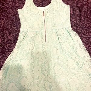 Mint Green Lace Dress - GUESS